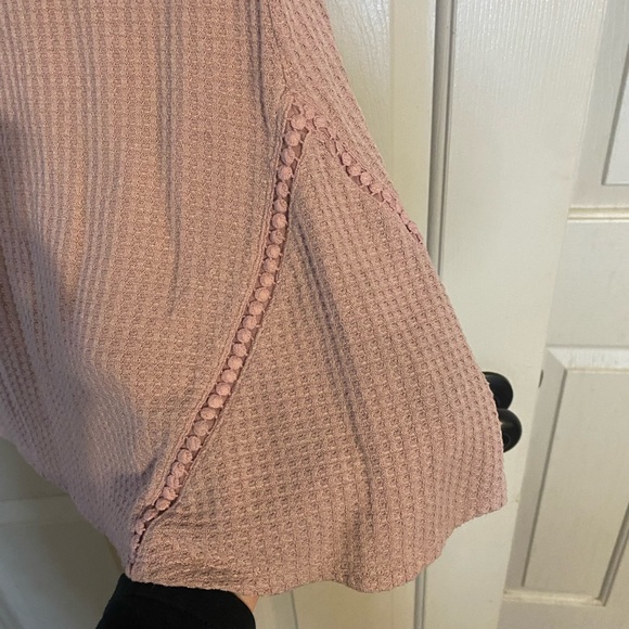 Flowy top - Picture 2 of 2